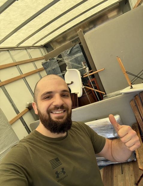 A member of our moving crew